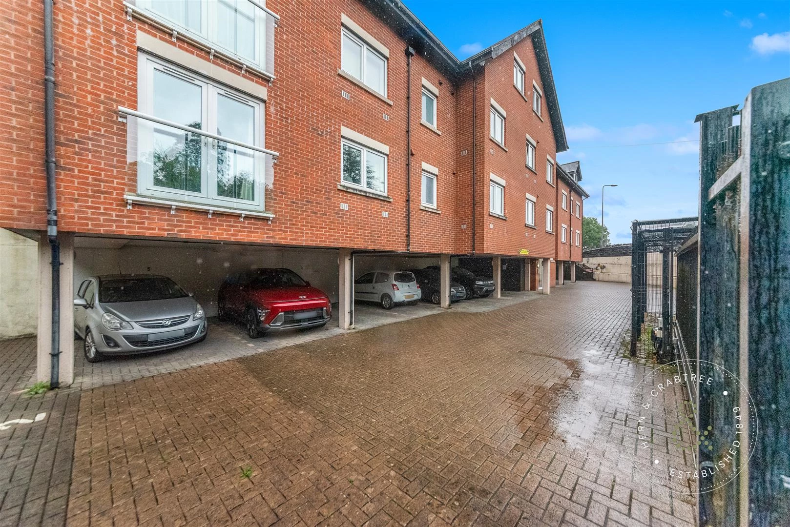 Woodley-Court-28.jpg