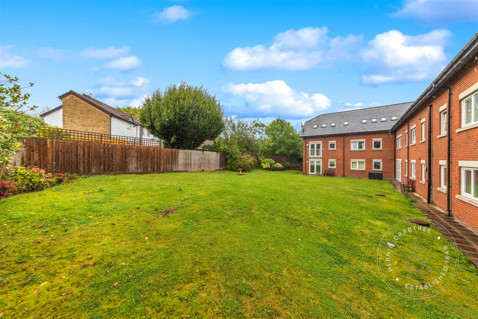 Woodley-Court-23.jpg