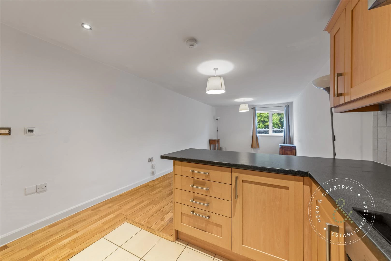 Woodley-Court-14.jpg