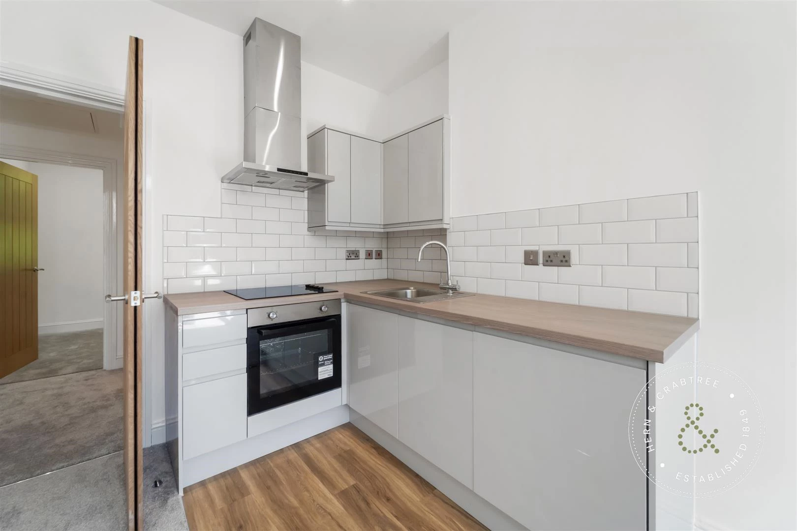 207 Cathedral Rd flat 4-11.jpg