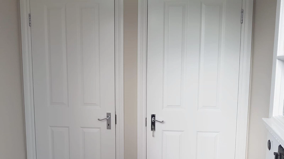 Flat entrance doors
