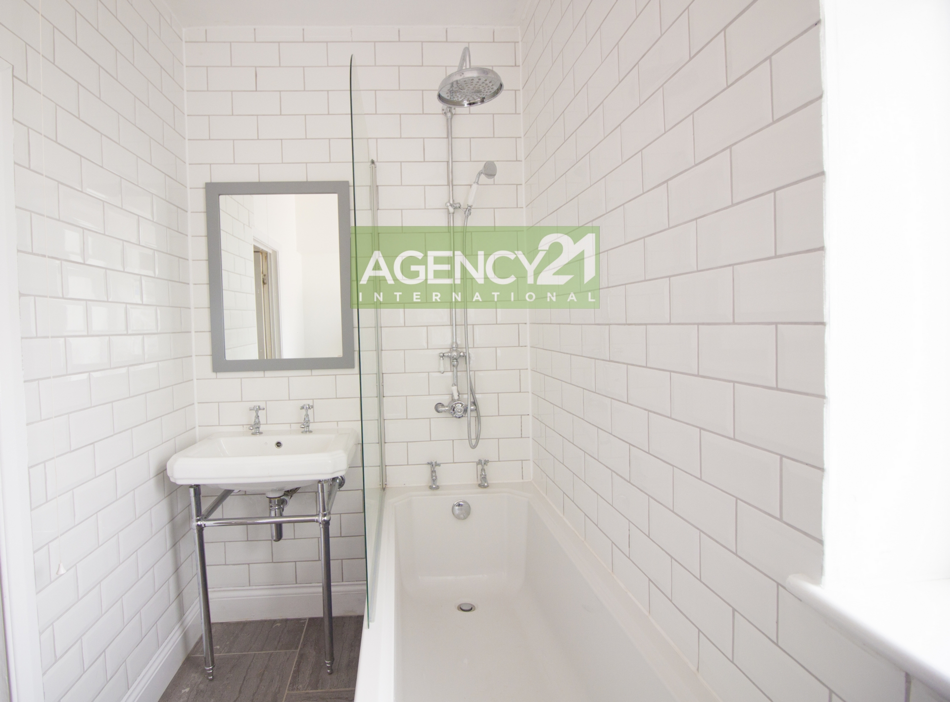 Property For Sale Sheringham Ave, Manor Park, E12 3 Bedroom House