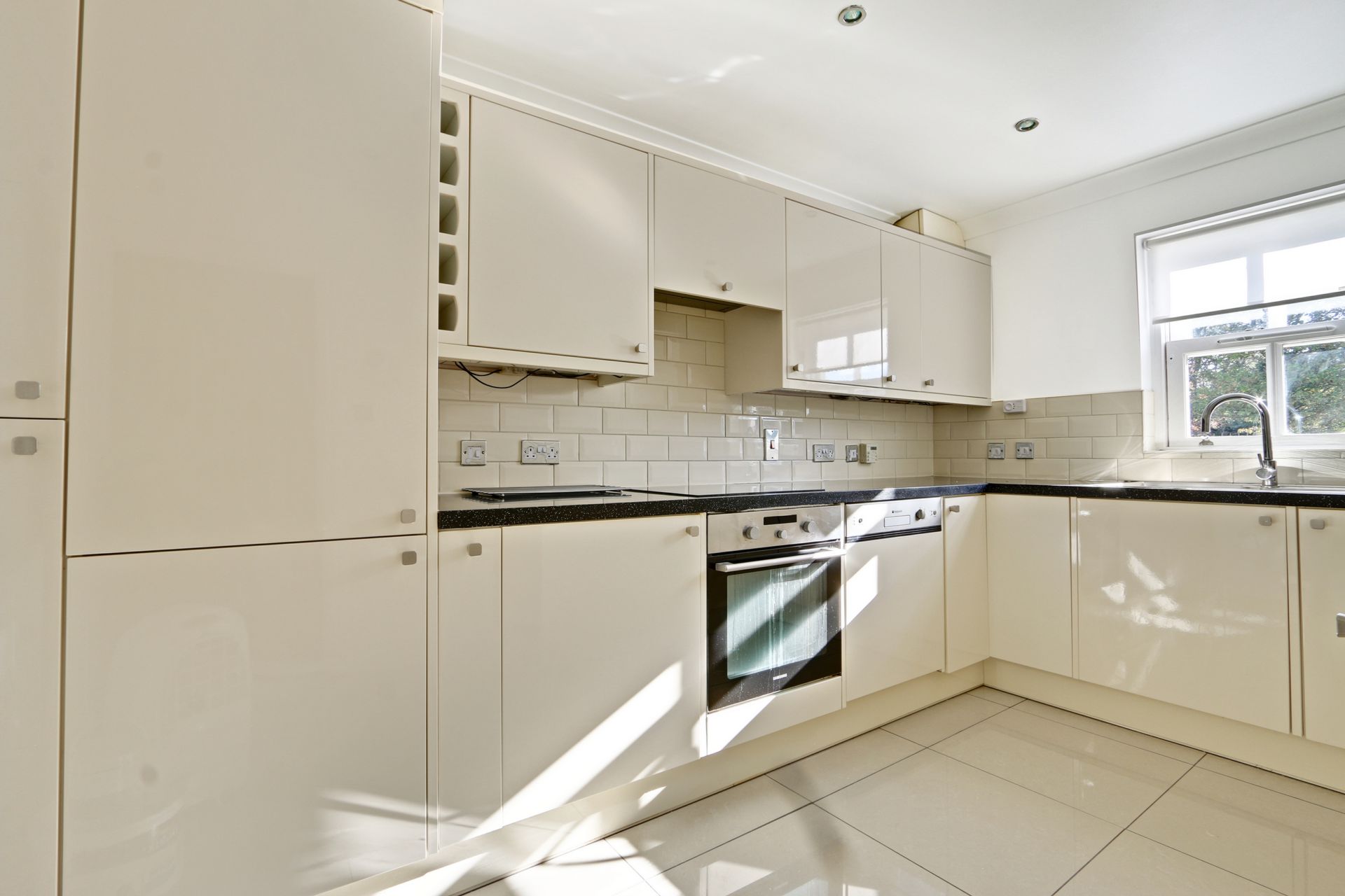 Property To Rent Verwood Drive, Hadley Wood, EN4 3 Bedroom House through Jason Oliver Properties