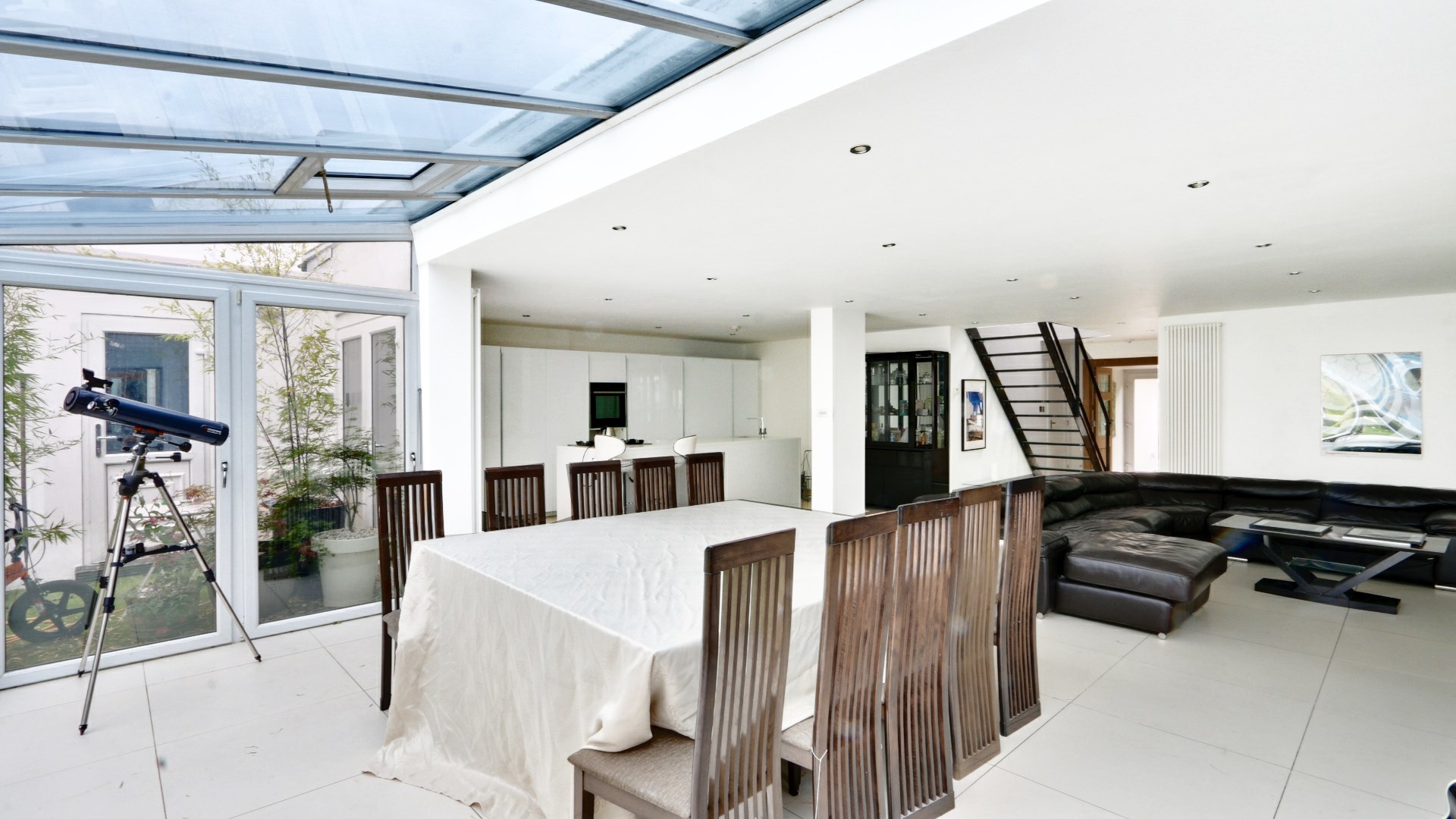 Dining Area Dining Area