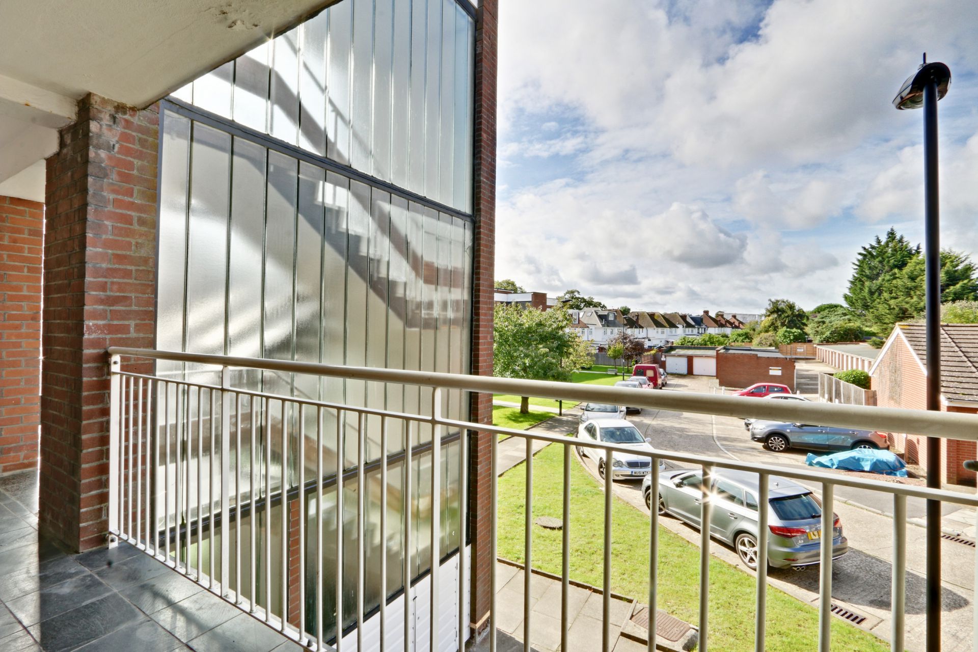 Property For Sale Balmore Crescent, Cockfosters, EN4 2 Bedroom