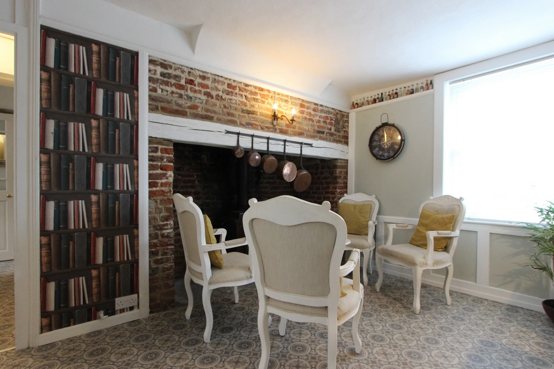 Photo 10