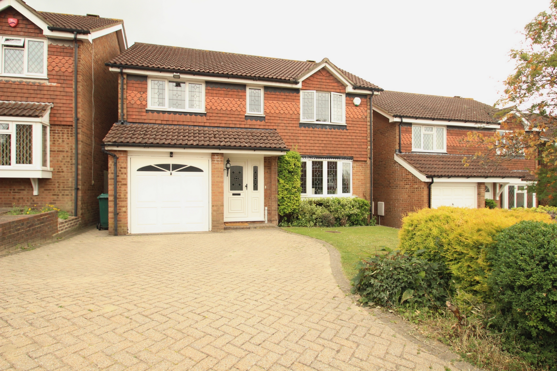 Property For Sale Briarswood Way, Orpington, BR6 4 Bedroom Detached