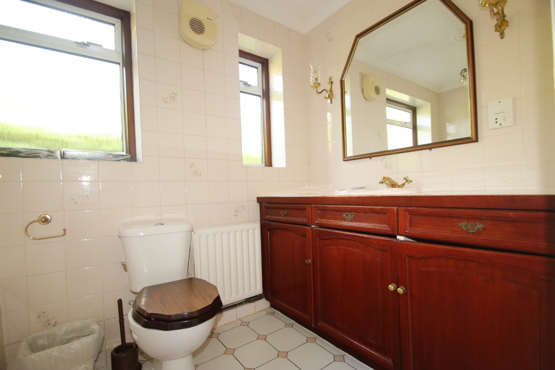 Property For Sale Craven Road, Orpington, BR6 3 Bedroom Bungalow