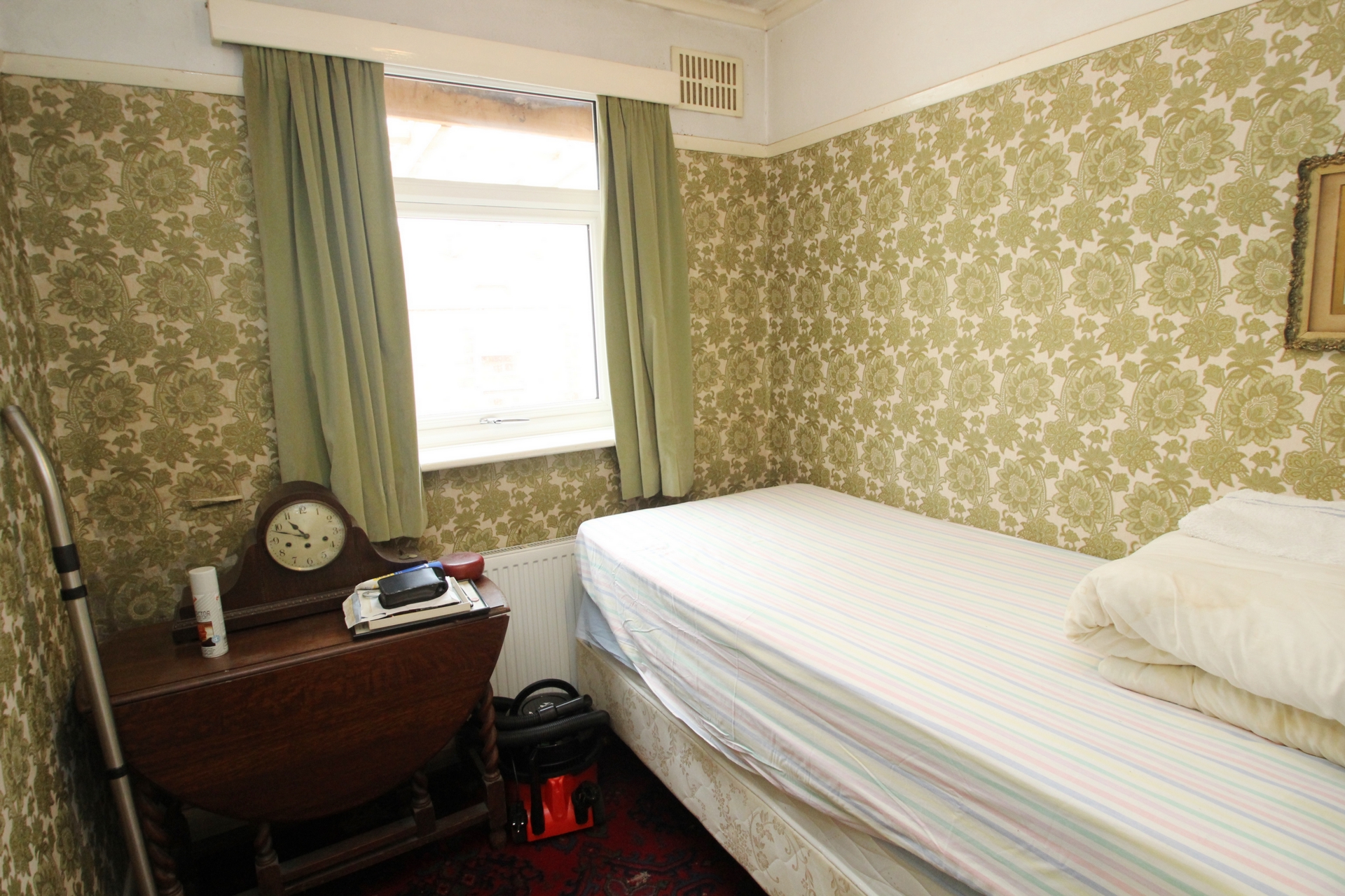 Property For Sale Merton Gardens, Petts Wood, BR5 3 Bedroom Bungalow