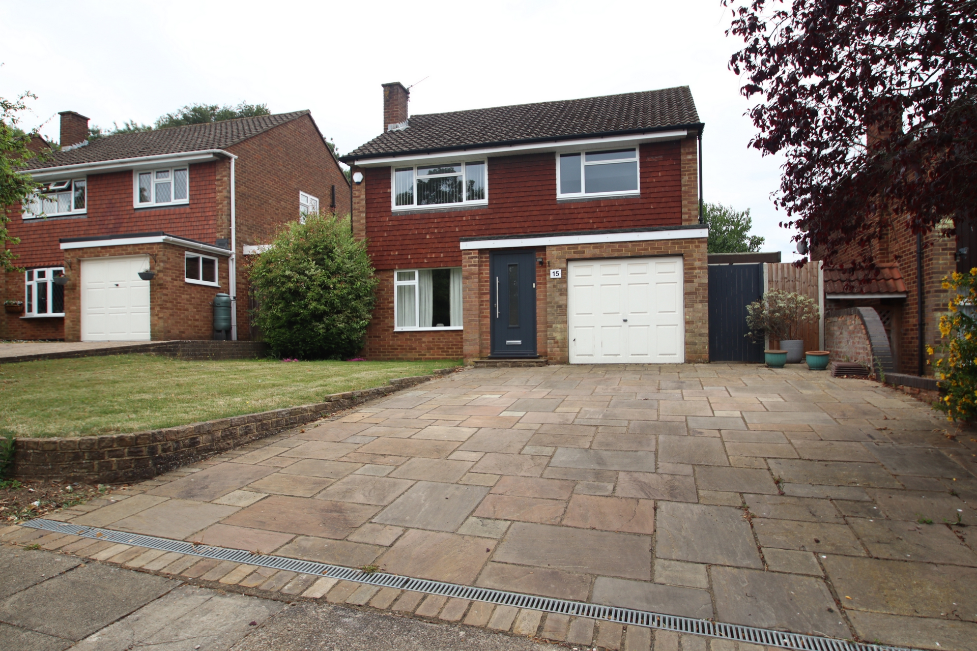 Property For Sale Warren Gardens, Orpington, BR6 4 Bedroom Detached
