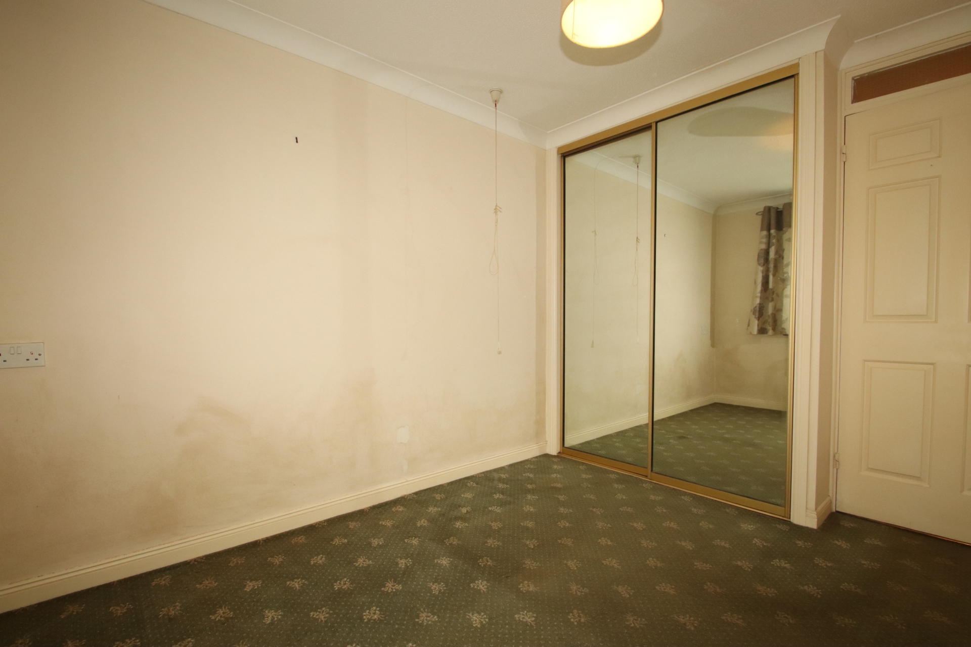 Property For Sale Magpie Hall Lane, Bromley, BR2 1 Bedroom Flat