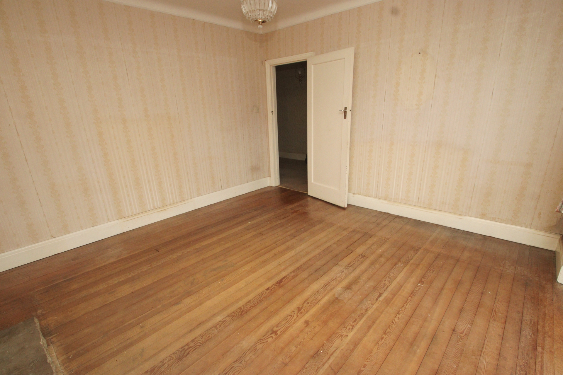 Property For Sale The Ridge, Orpington, BR6 4 Bedroom Detached