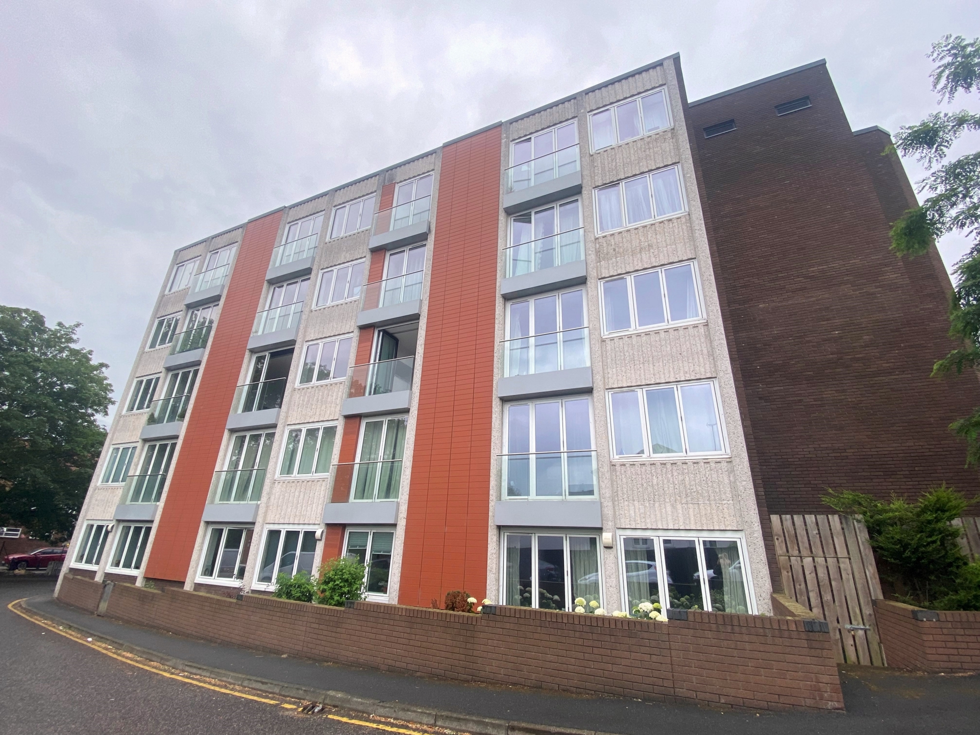 Property For Sale Knoll Rise, Orpington, BR6 2 Bedroom Flat through