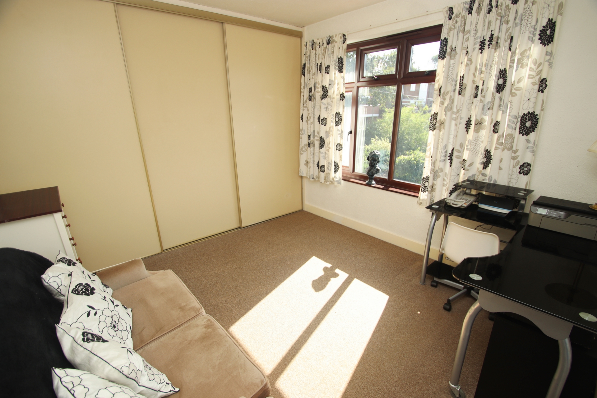 Property For Sale Worlds End Lane, Chelsfield, BR6 4 Bedroom Detached