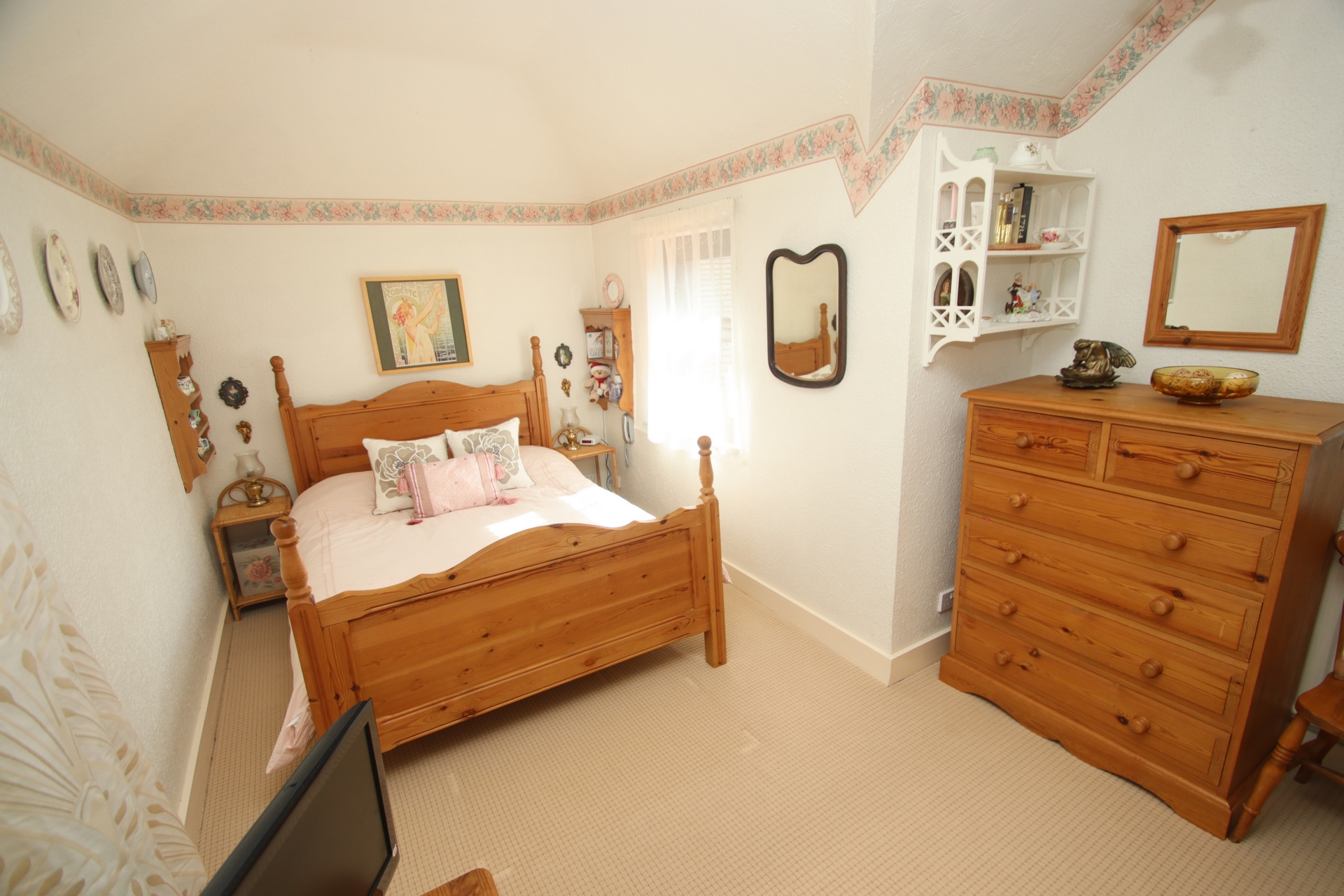 Property For Sale Worlds End Lane, Chelsfield, BR6 4 Bedroom Detached