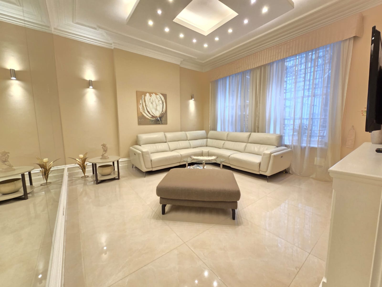 Property photo: Knightsbridge, London, SW1X