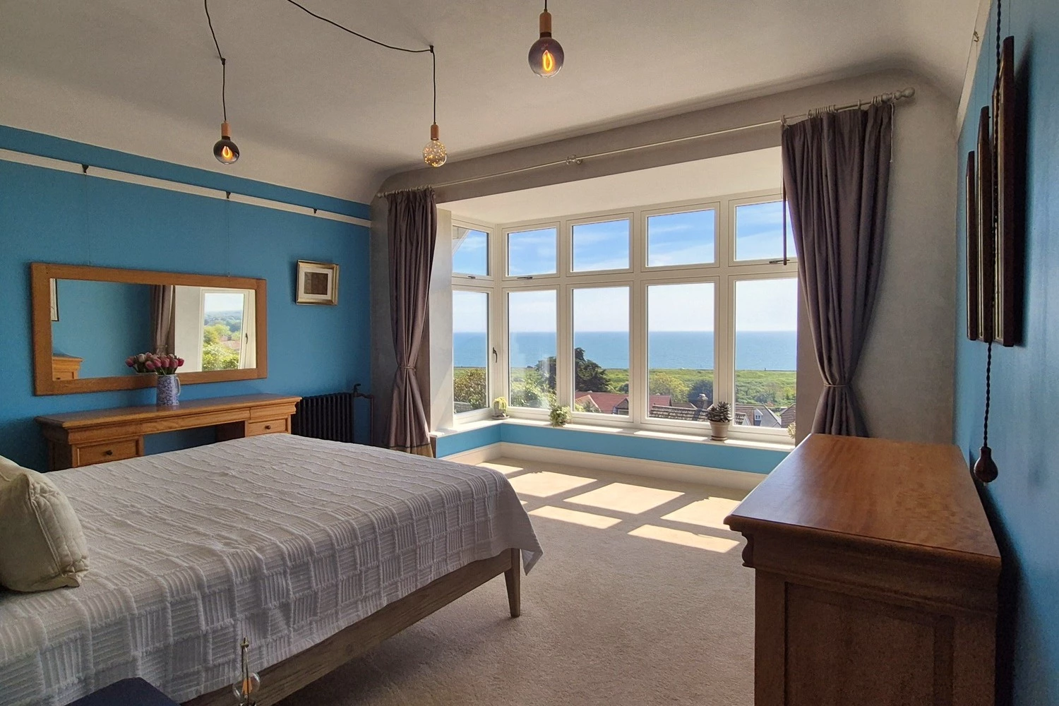 Principal bedroom