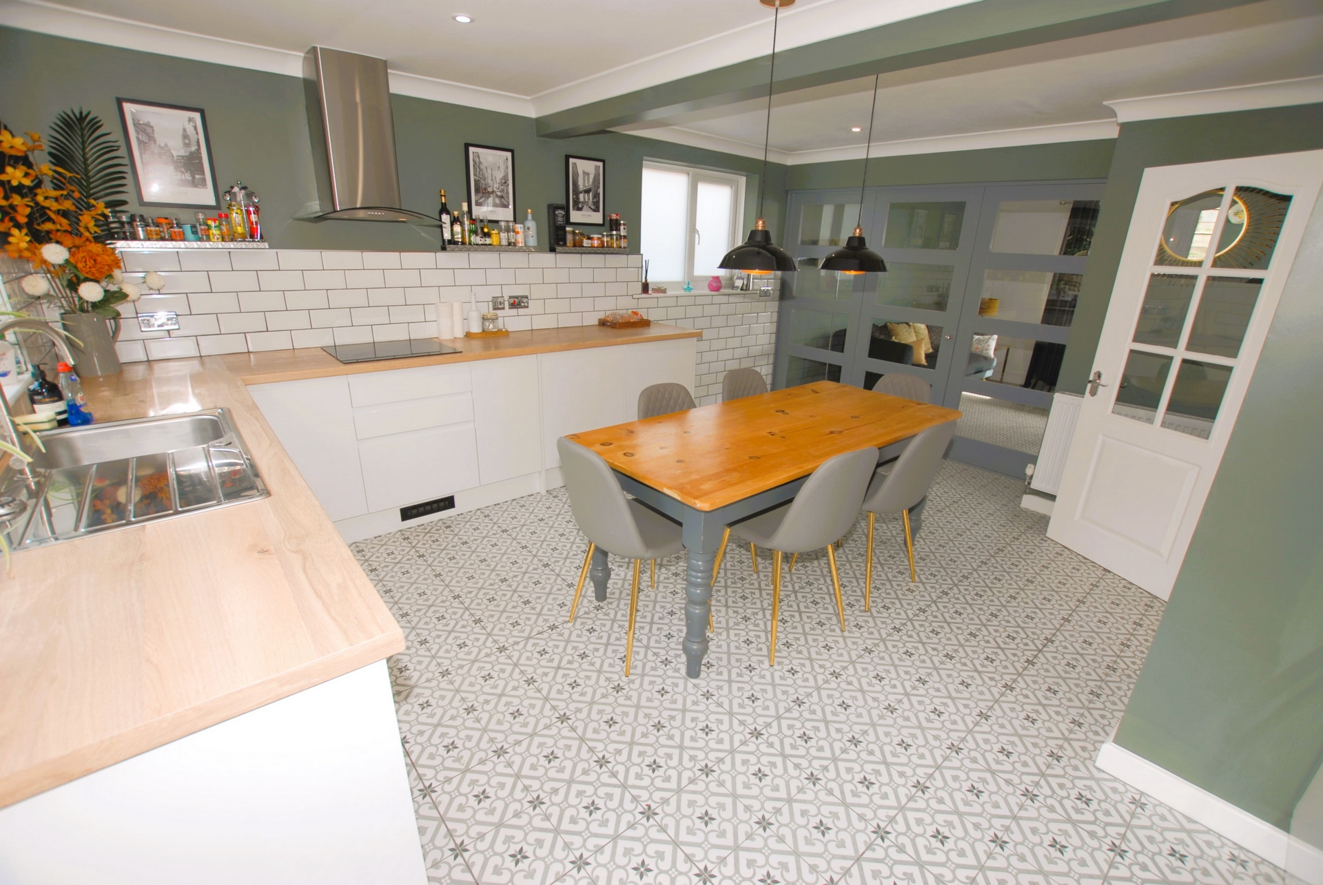 Kitchen/dining room