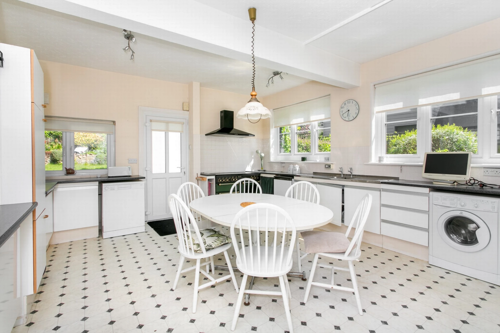 Kitchen/breakfast rm