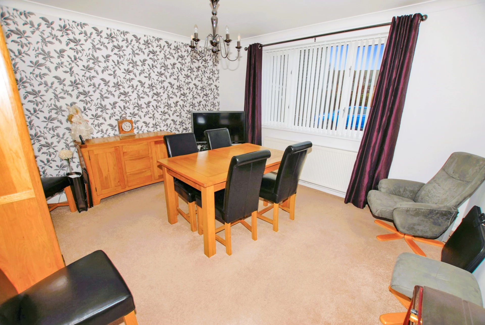 GF Bed/dining room