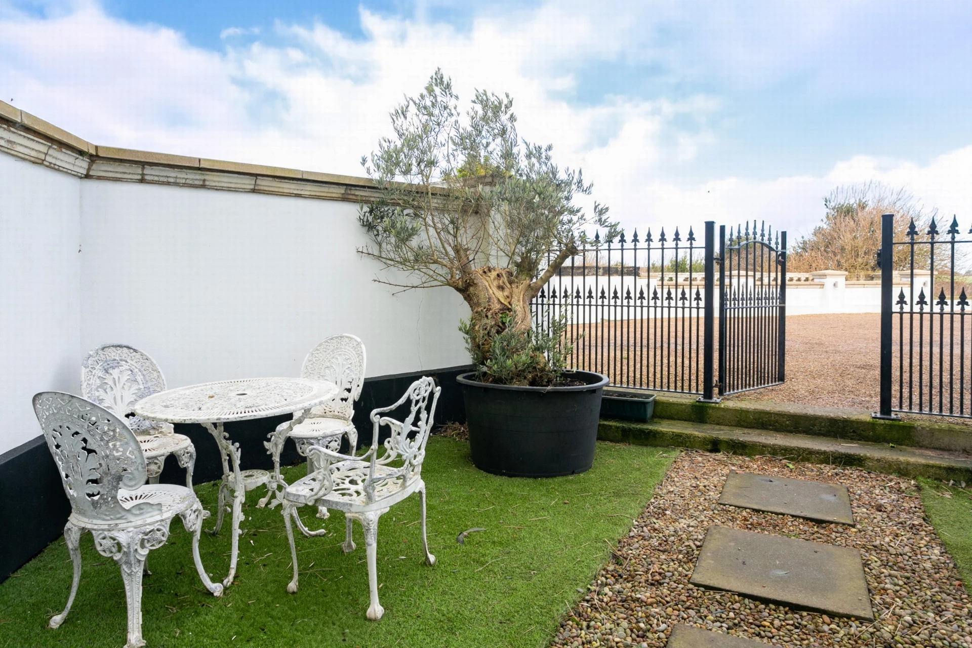 Entrance to apartment
