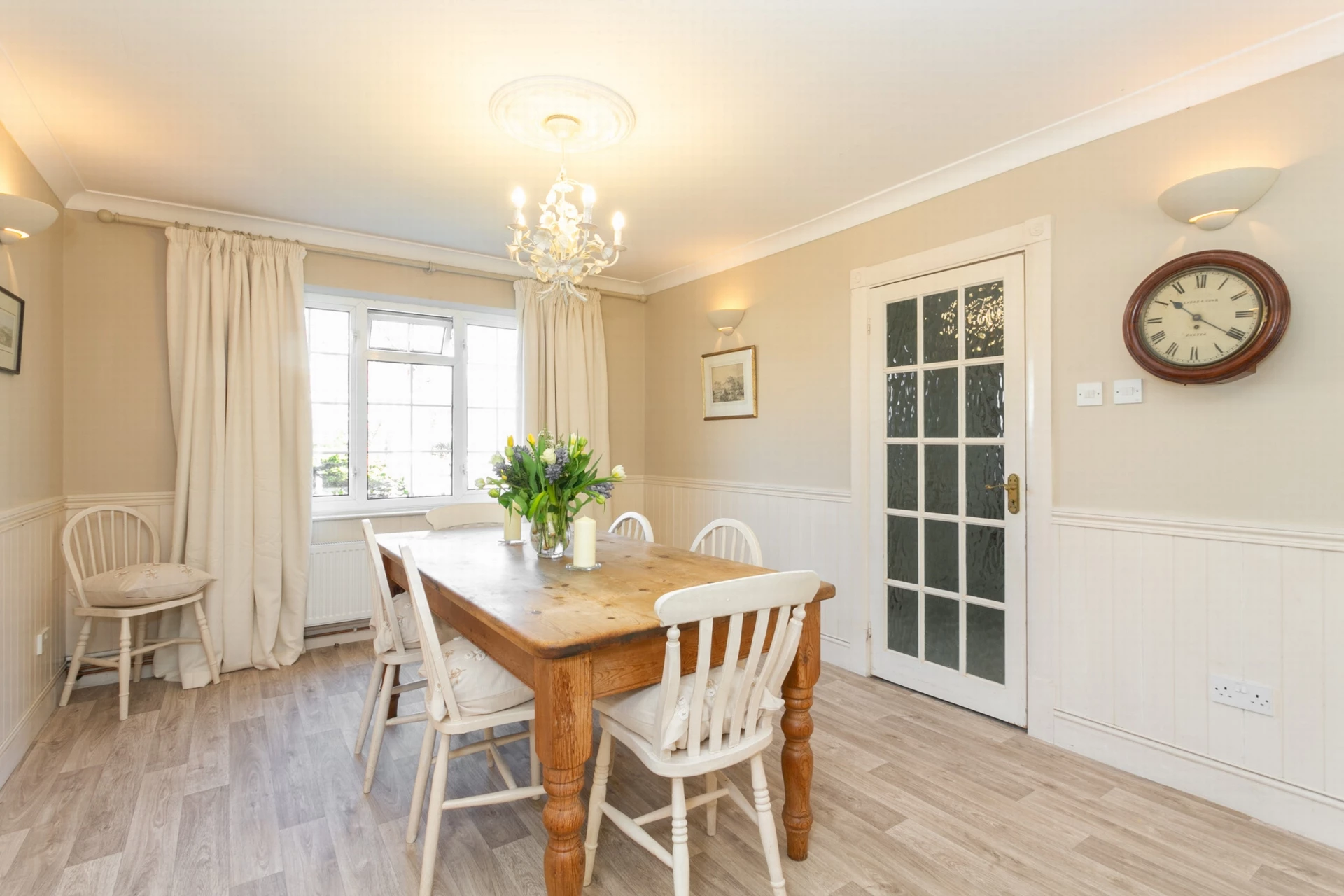 Kitchen/breakfast rm