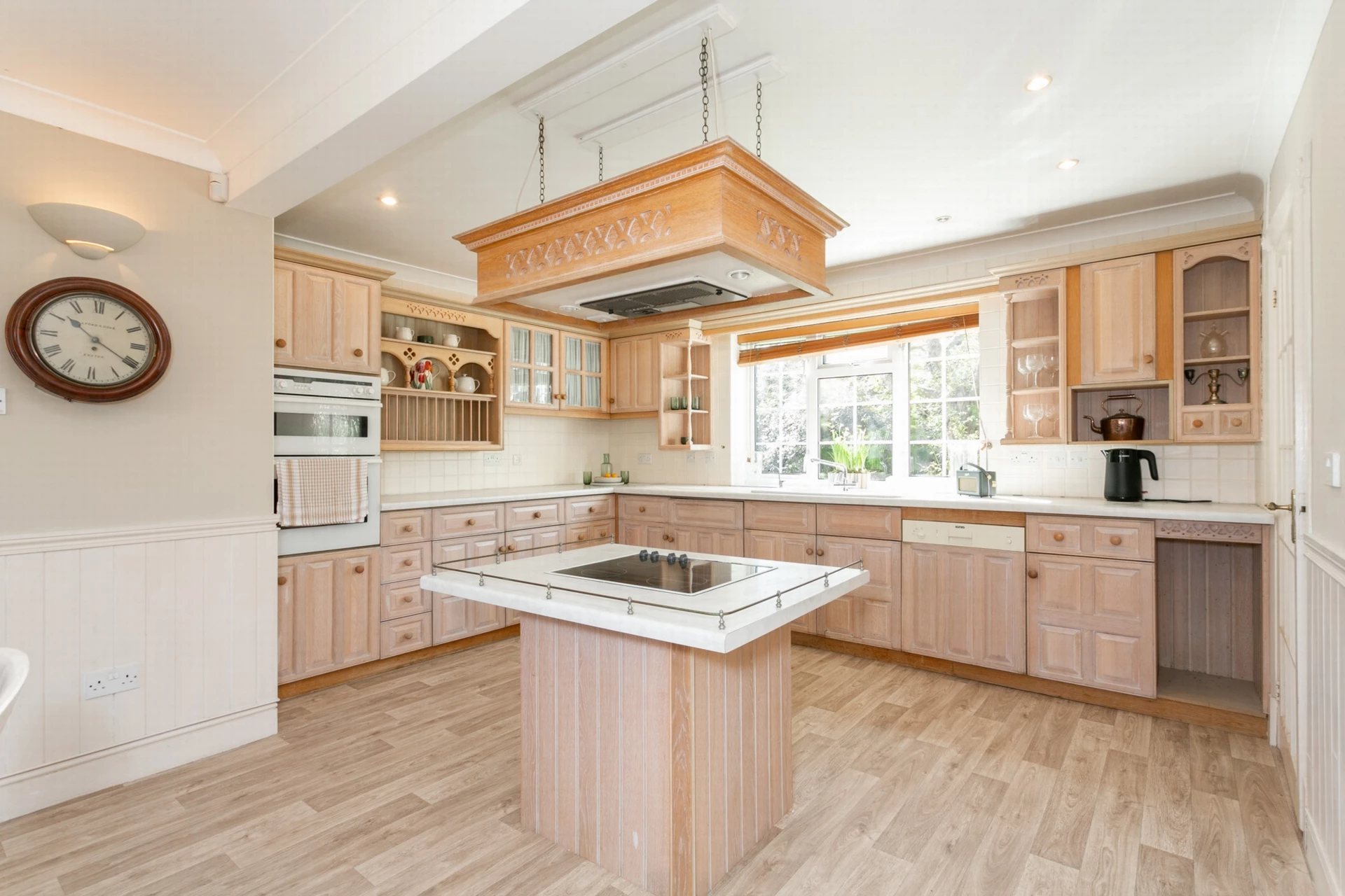 Kitchen/breakfast rm