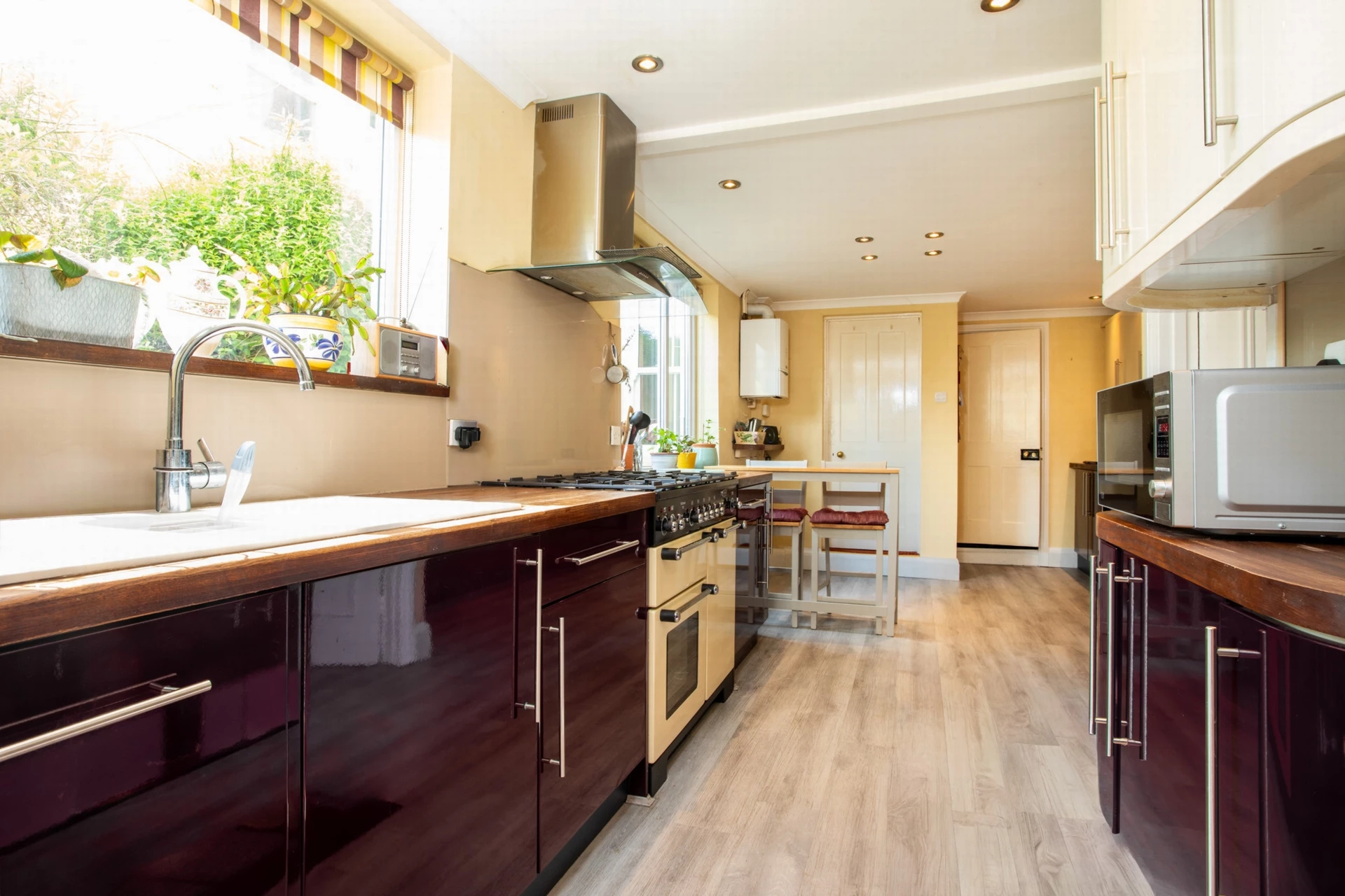 Kitchen/breakfast rm