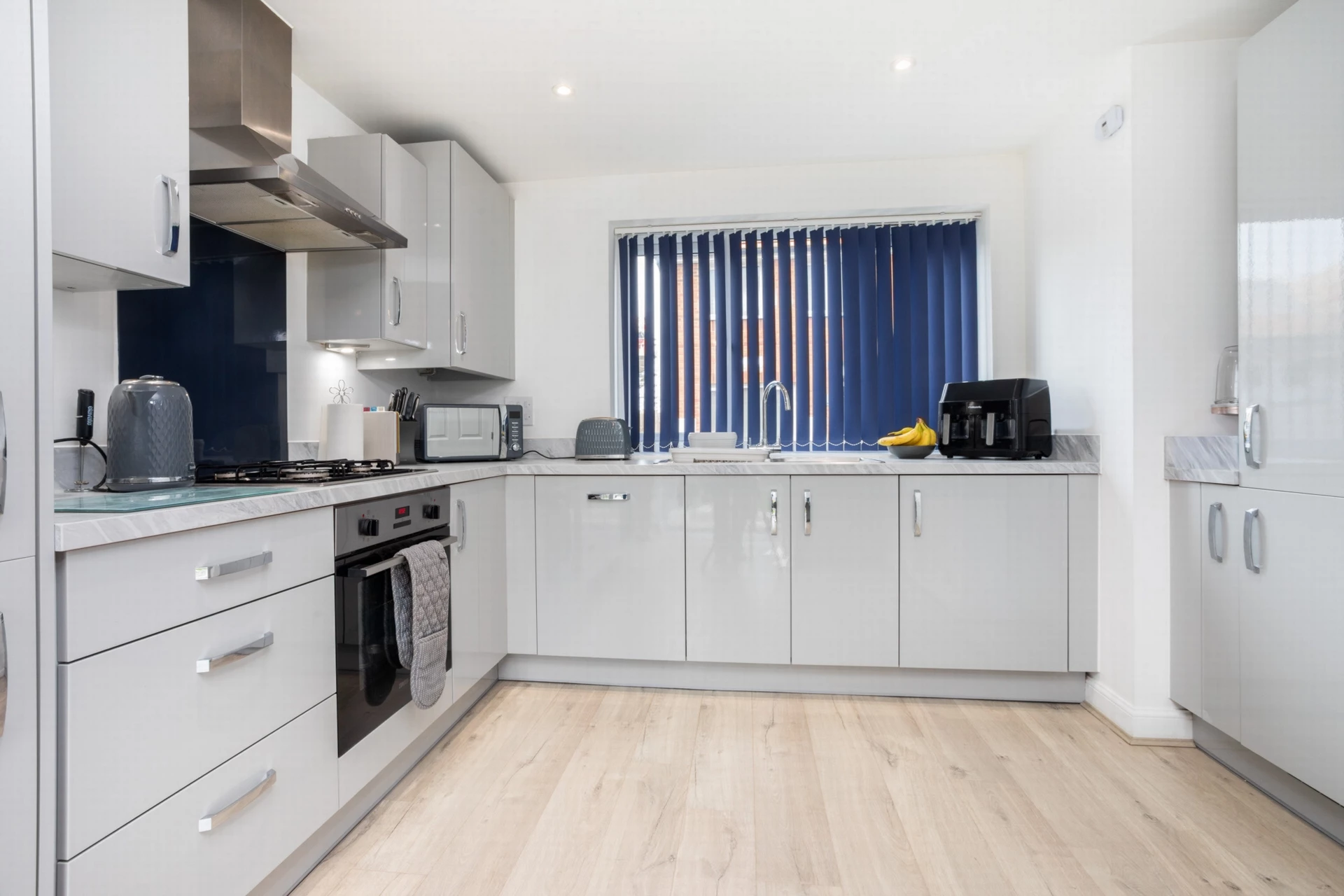 Kitchen/breakfast rm