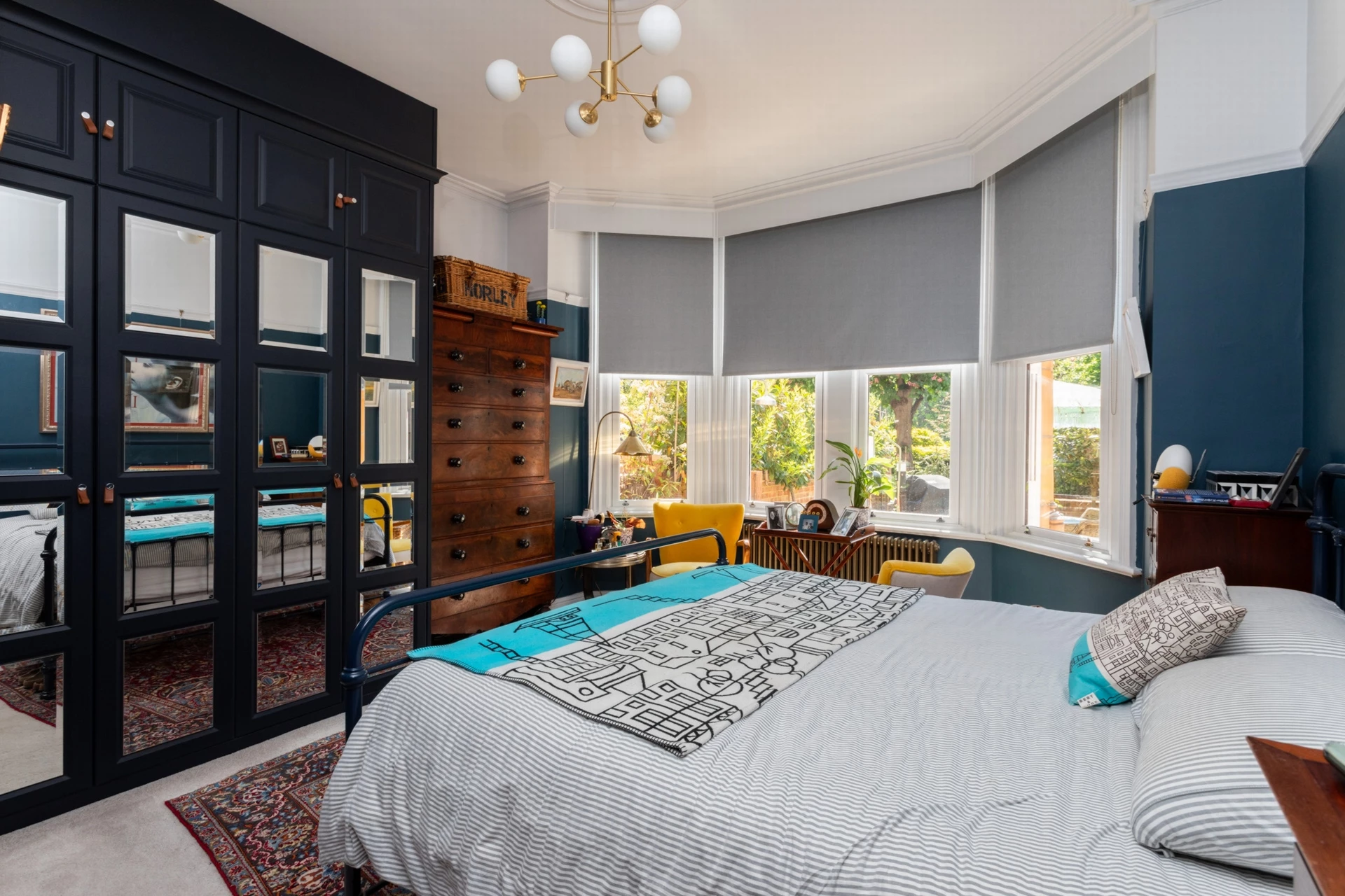 Principal bedroom