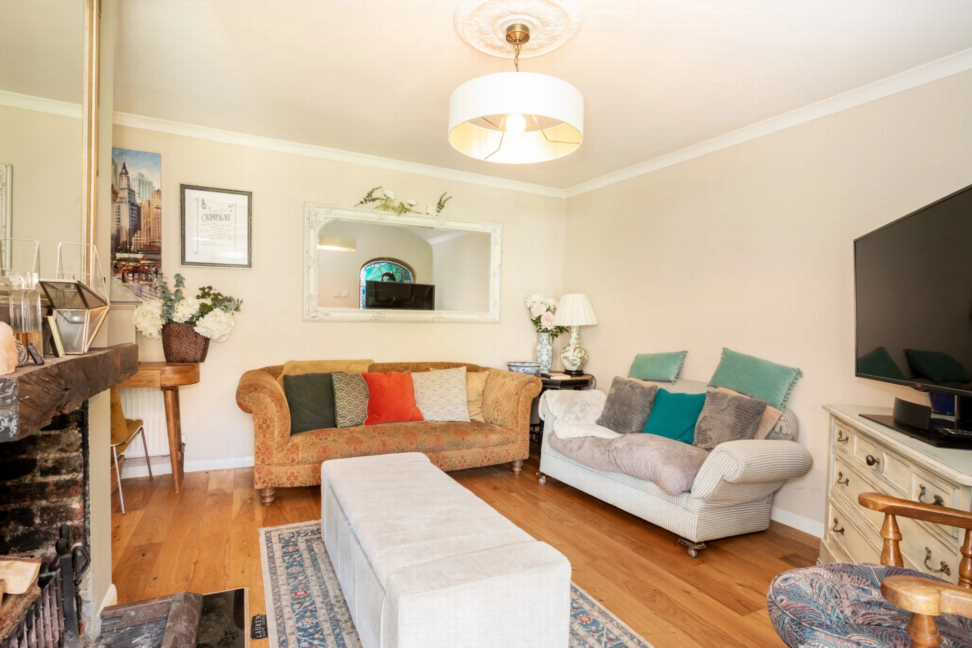 Open plan living/dining