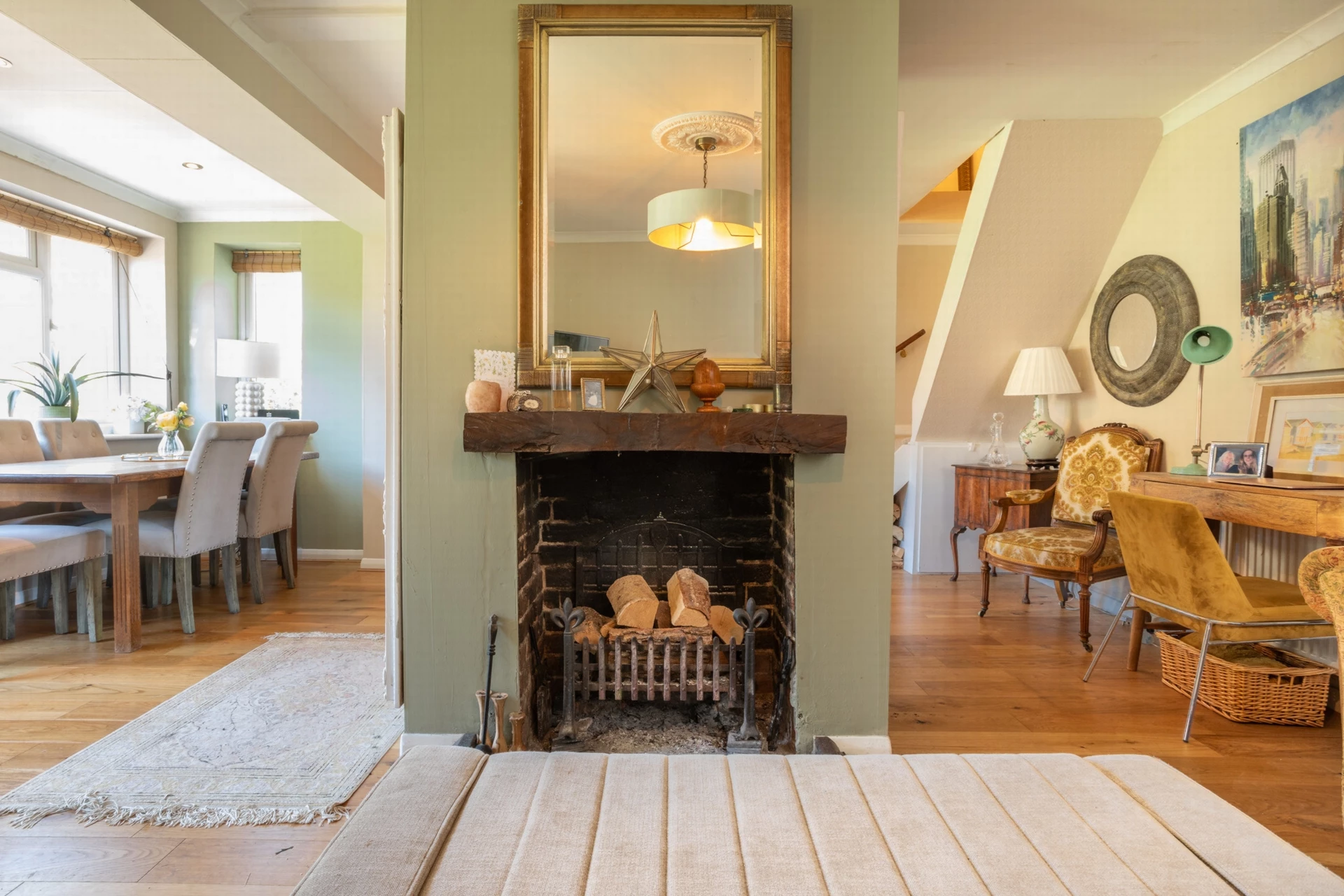 Open plan living/dining