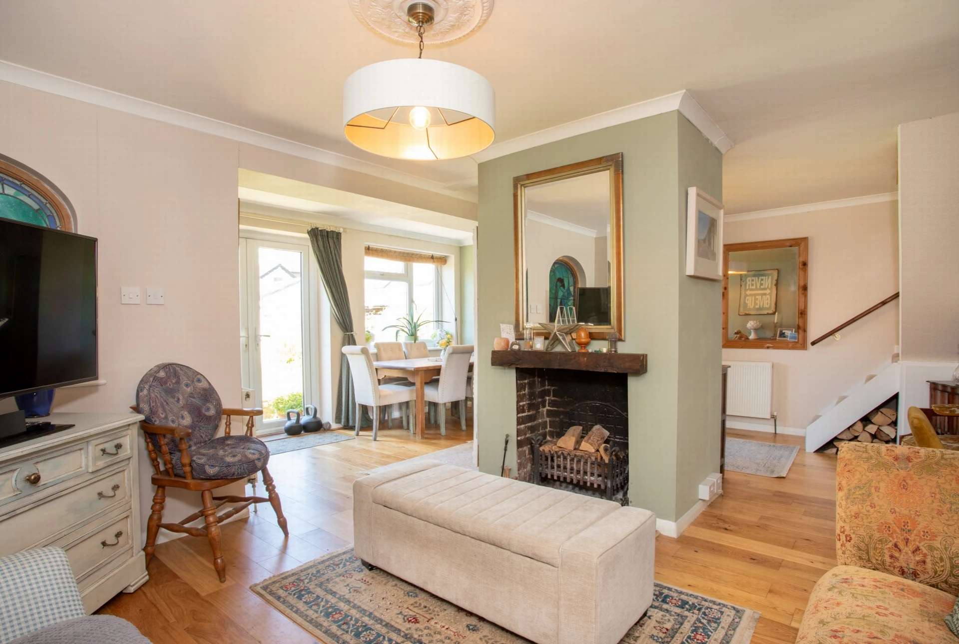 Open plan living/dining