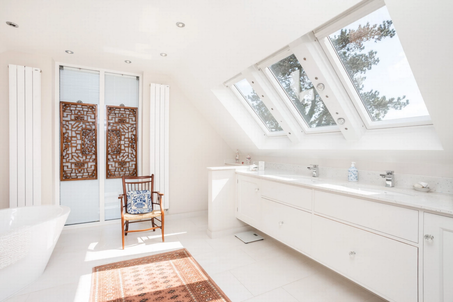 En-suite bathroom