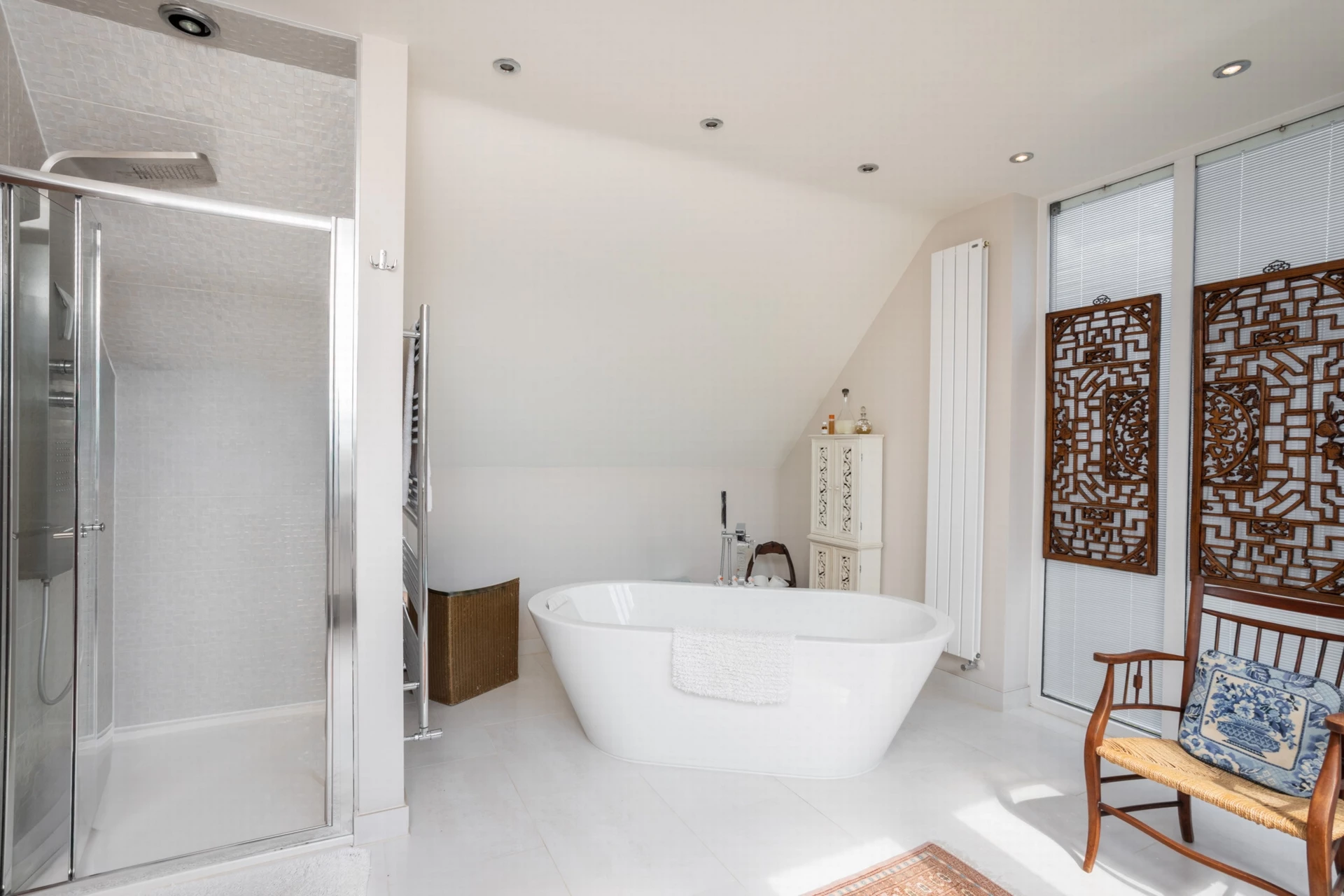 En-suite bathroom