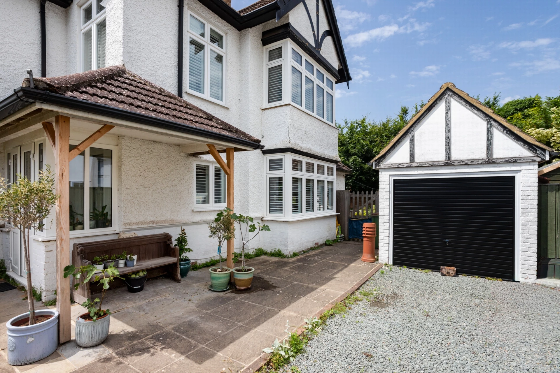 Garage/parking