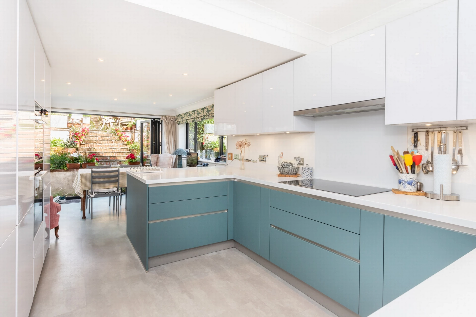 Kitchen/breakfast rm