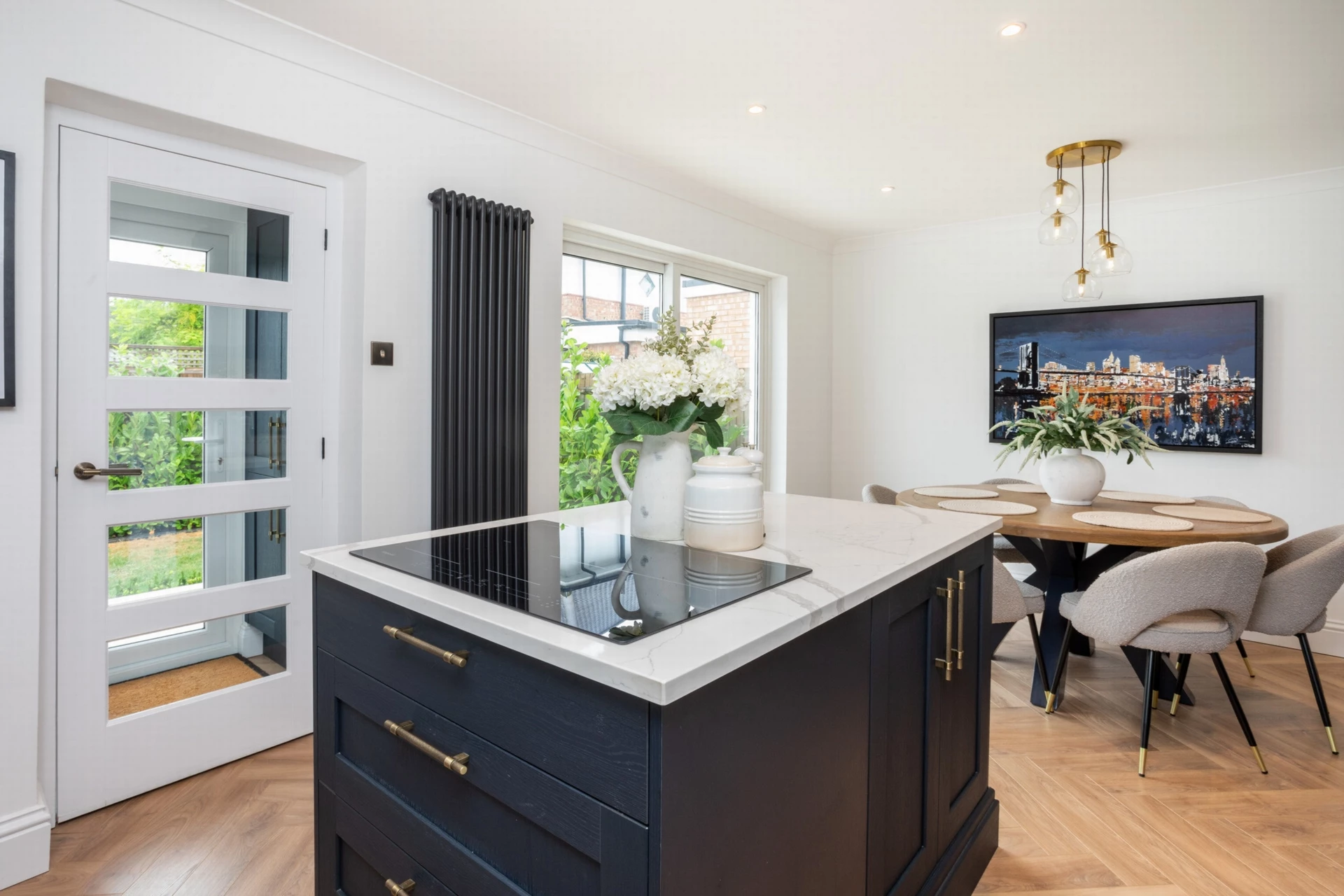 Kitchen/dining rm