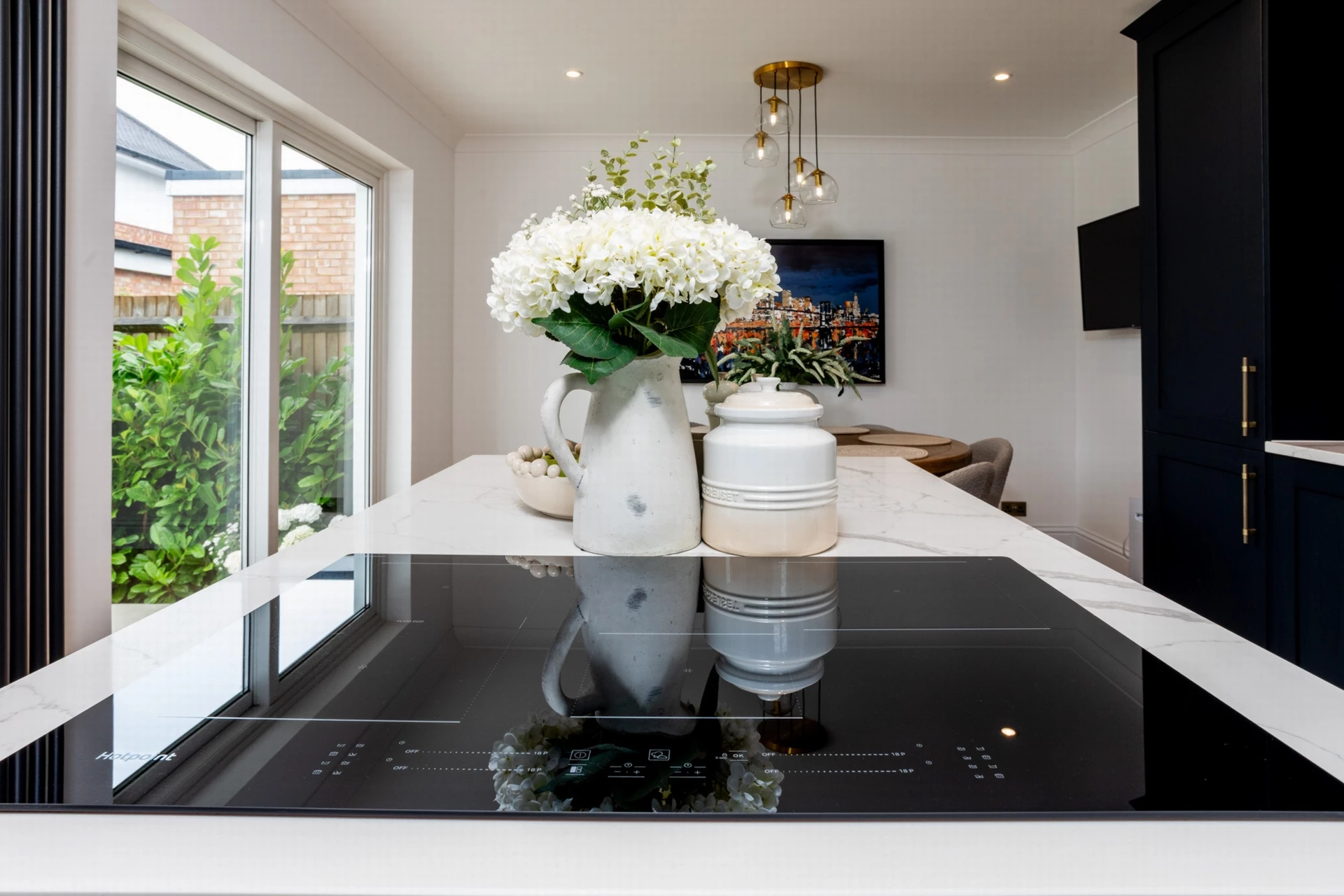 Kitchen/dining rm