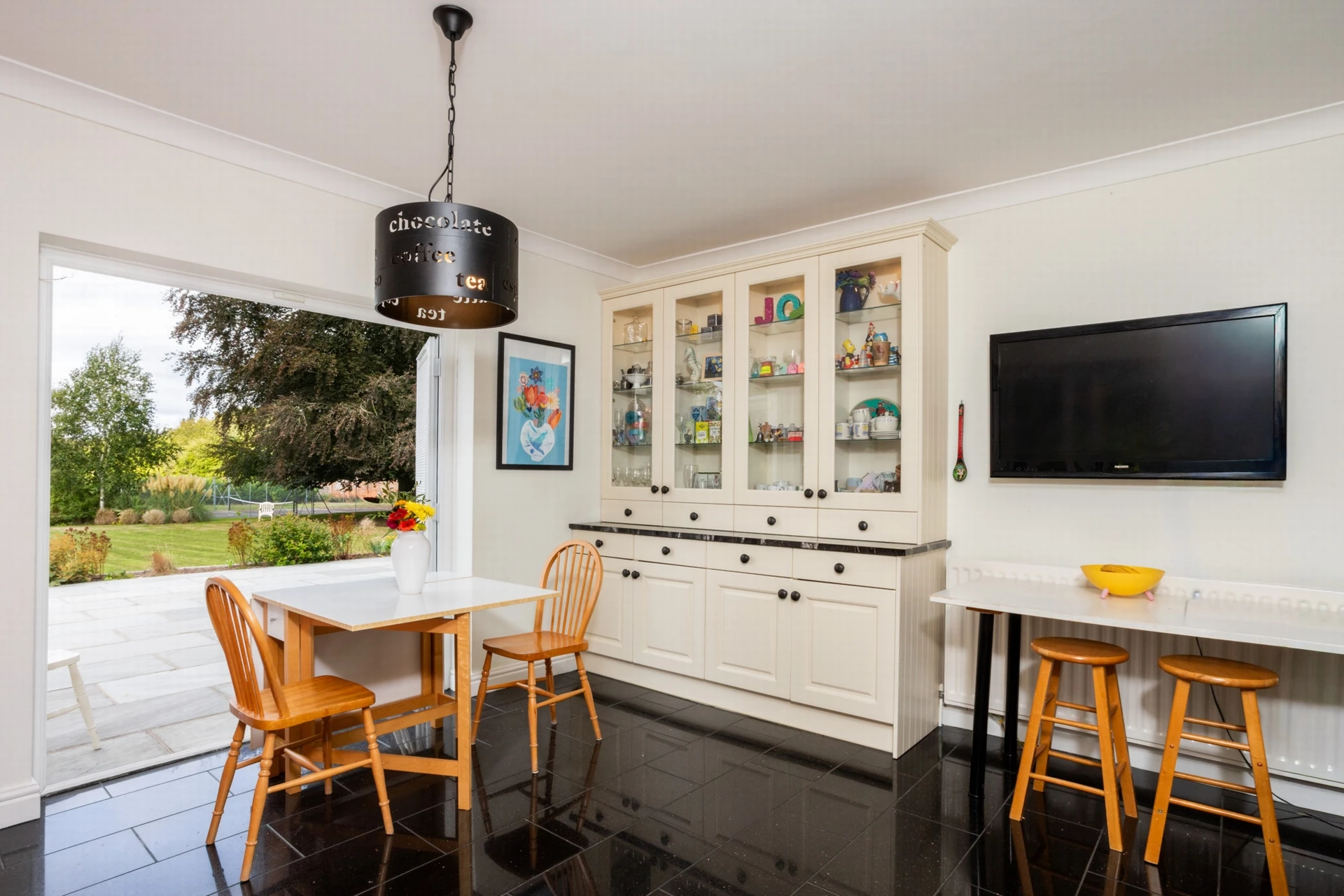 Kitchen/breakfast rm