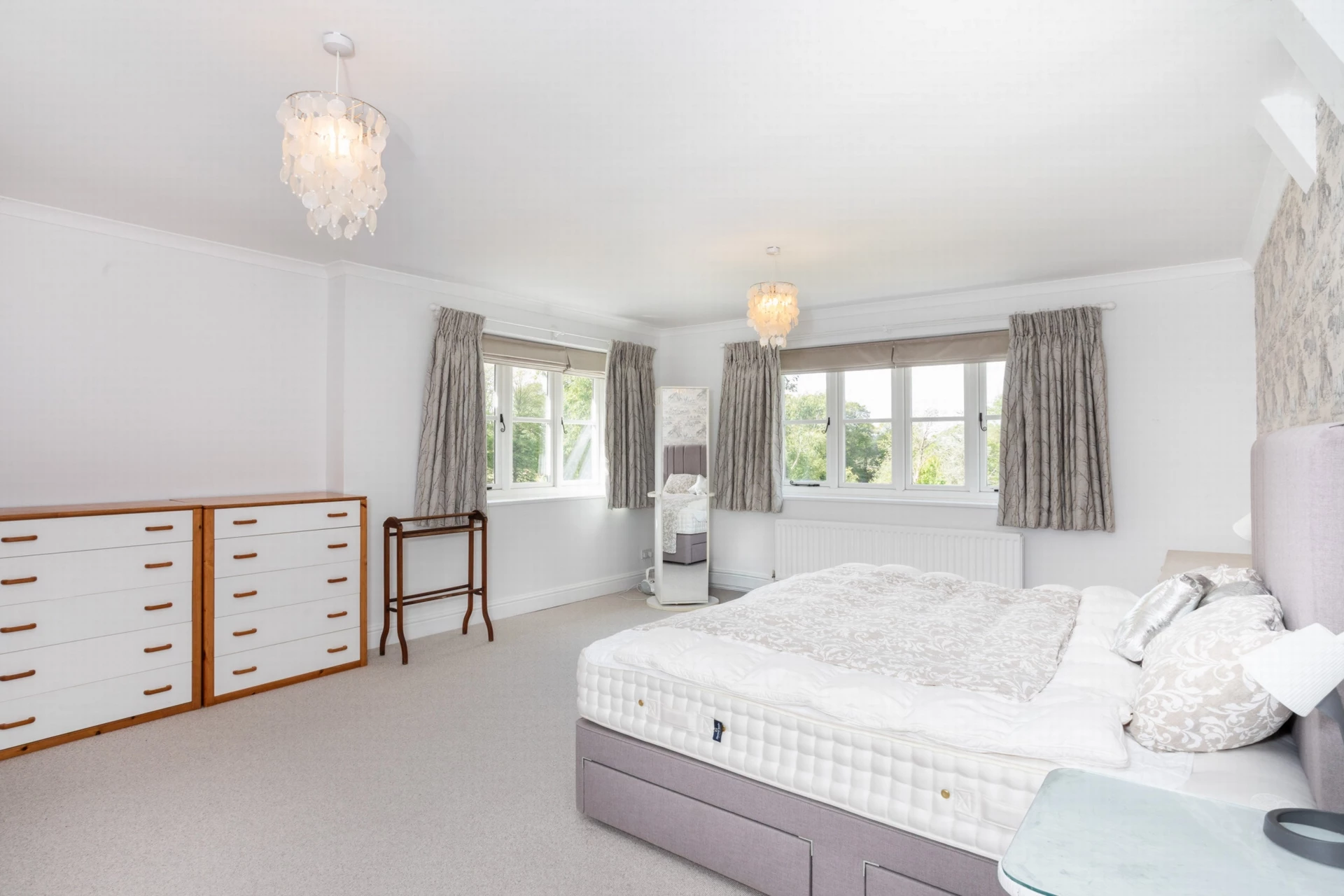 Principal bedroom
