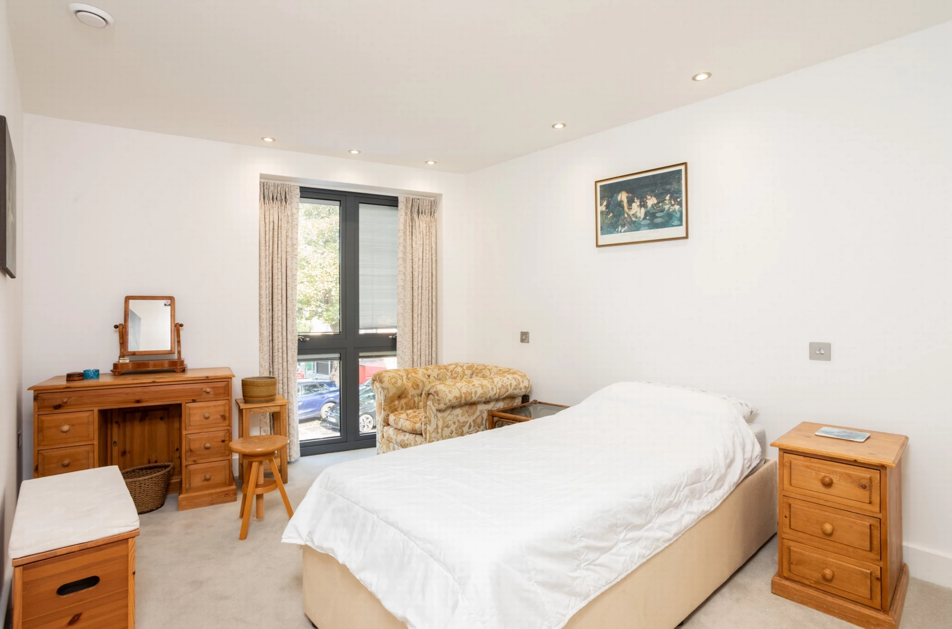Principal bedroom