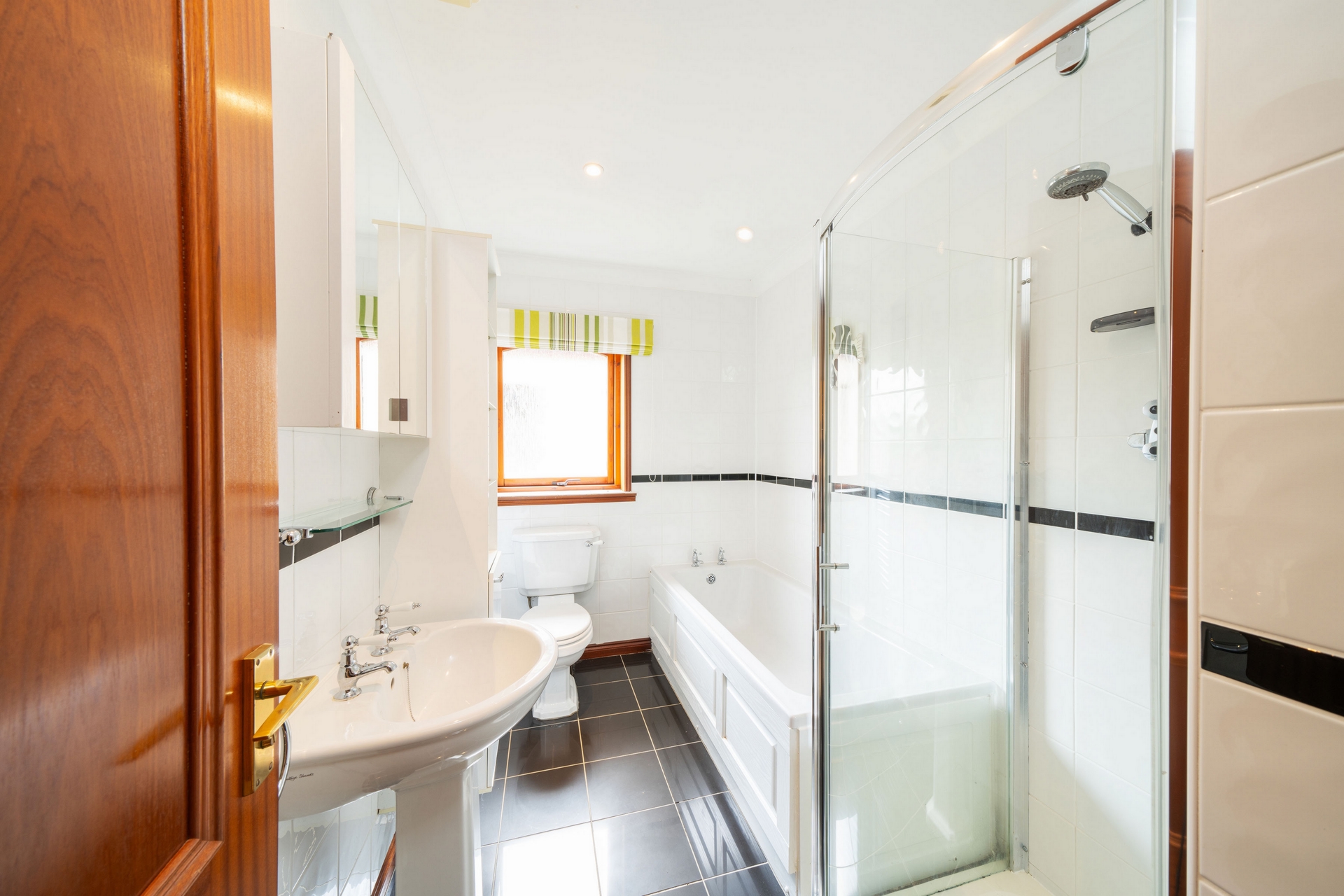 Property For Sale Hogarth Drive, Cupar, KY15 2 Bedroom Bungalow