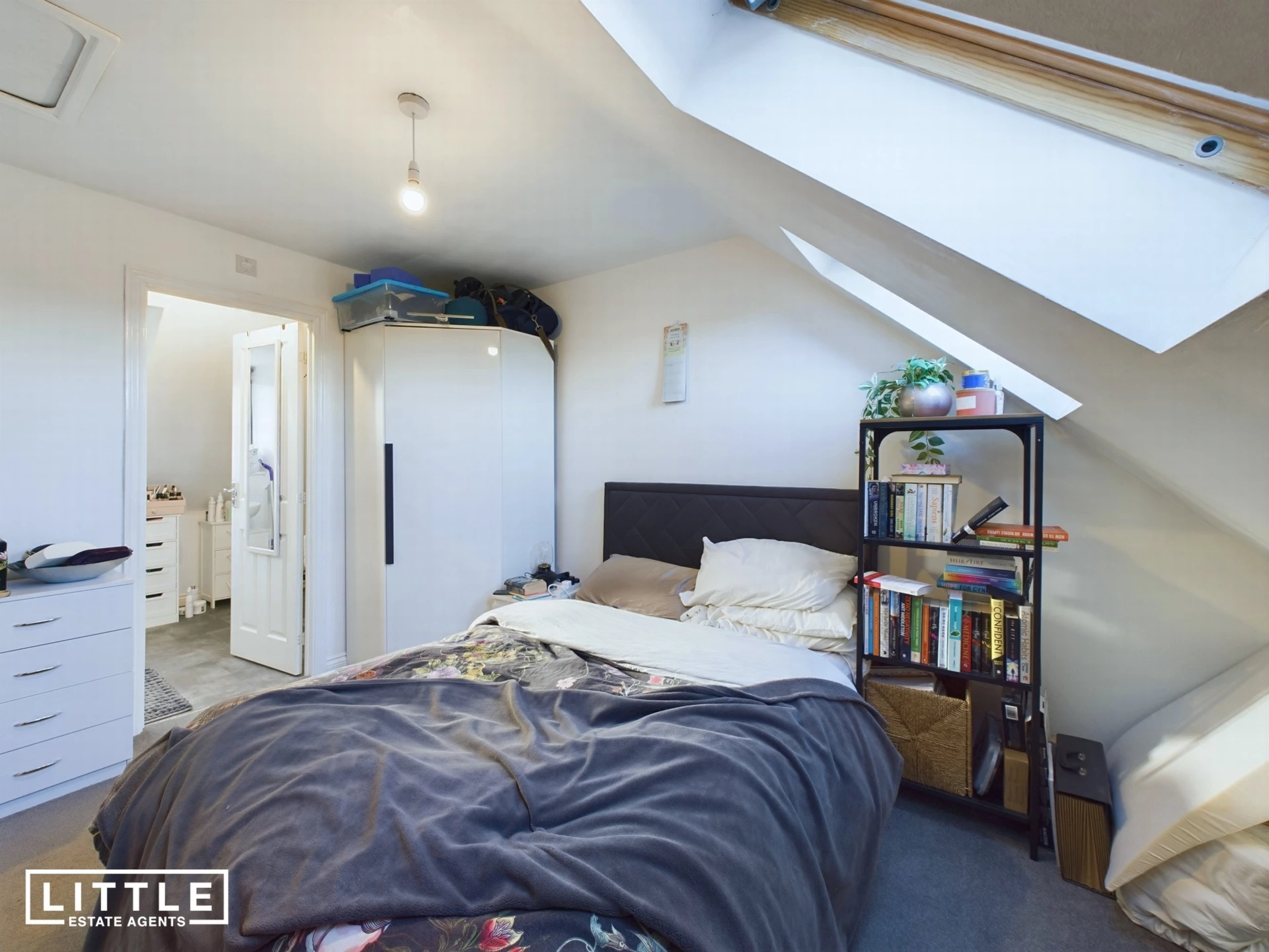 Photo 15