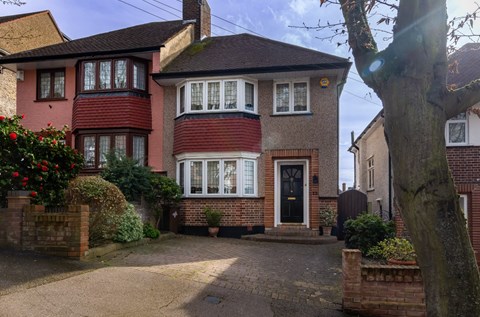 Heriot Avenue, Chingford, E4