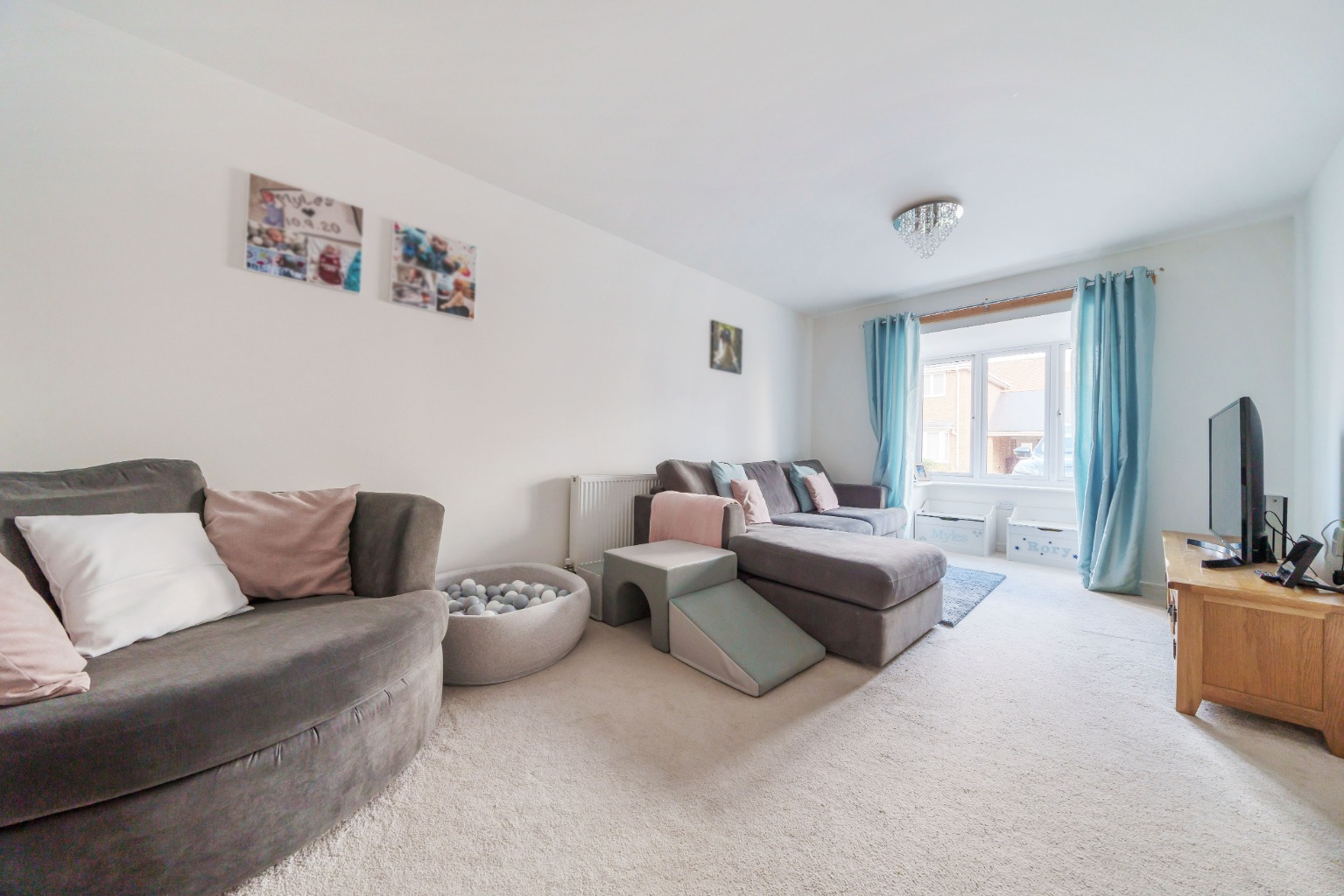 Property For Sale Adams Lane, Snodland, ME6 3 Bedroom Terraced