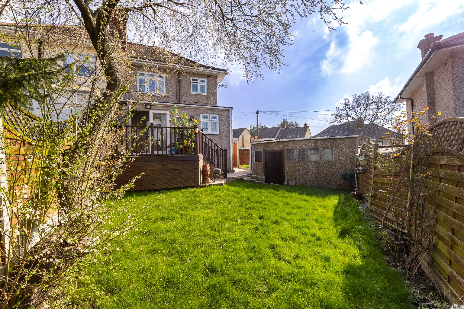 Property For Sale Silvermere Avenue, Silvermere Avenue, RM5 3 Bedroom