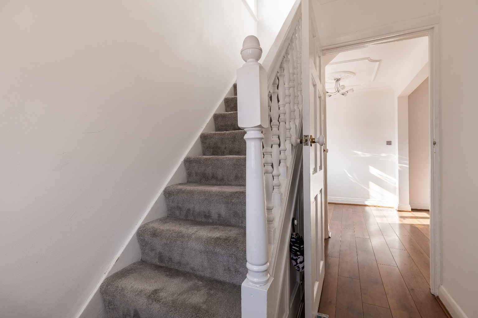 Property For Sale Silvermere Avenue, Silvermere Avenue, RM5 3 Bedroom