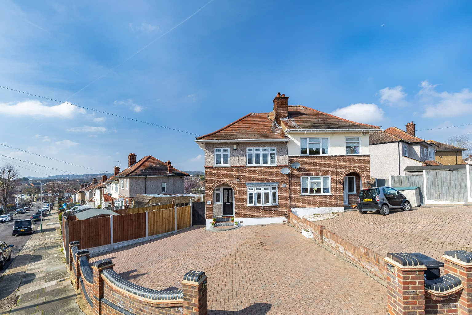 Property For Sale Silvermere Avenue, Silvermere Avenue, RM5 3 Bedroom