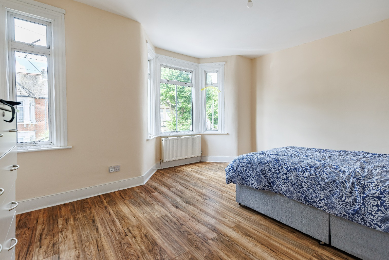 Property For Sale Manor Park, Manor Park, E12 3 Bedroom Terraced